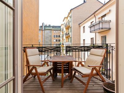 Zestaw balkonowy – co warto wiedzieć przed zakupem